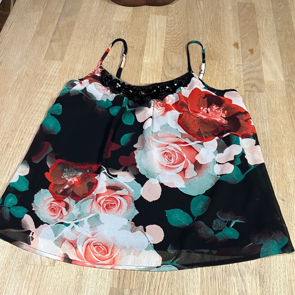 YK2 Candie's Black and Red Floral Camisole Size:S